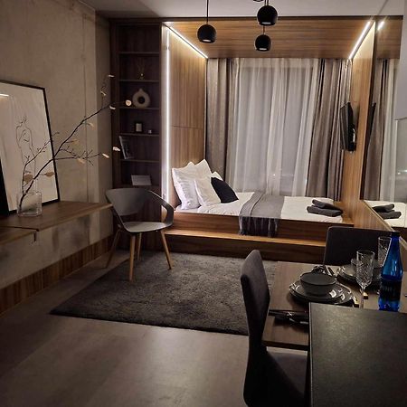 Apartments Wroc'Love By Me &301 Legnicka & Self Check-In 24H & Lift & Air Conditioning Breslavia Esterno foto